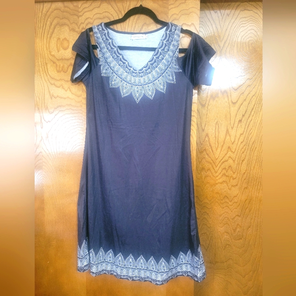 L Grey/black Dress with White Pattern
